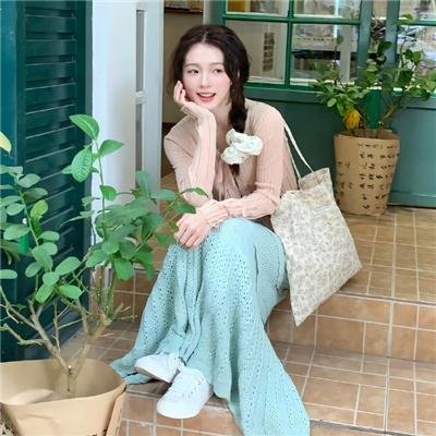 我在雨中等你